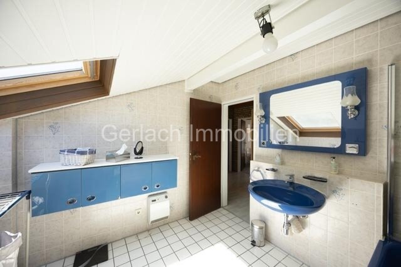 DG-Wohnung Bad2 DG-Wohnung Bad2