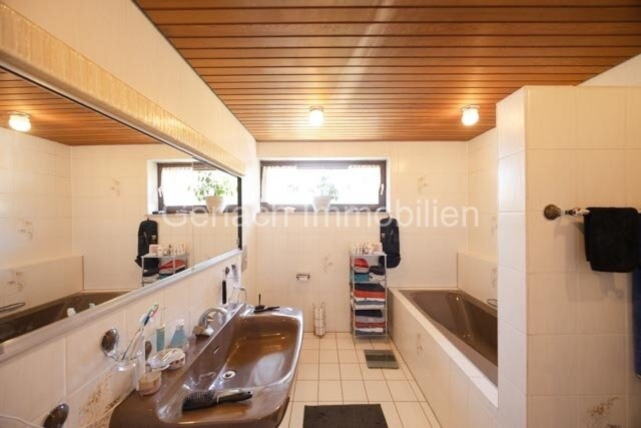 EG-Wohnung Bad EG-Wohnung Bad